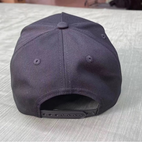 Hat - Picture 3 of 5